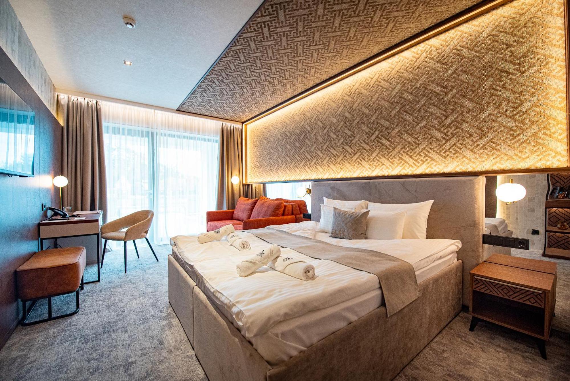 Bordur Wellness Hotel Superior Es Szonyegmuzeum Békésszentandrás Екстериор снимка