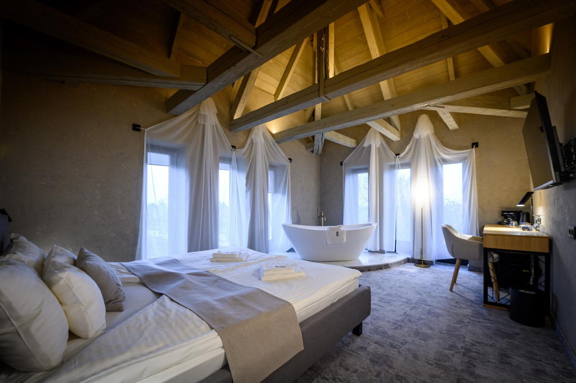 Bordur Wellness Hotel Superior Es Szonyegmuzeum Békésszentandrás Екстериор снимка