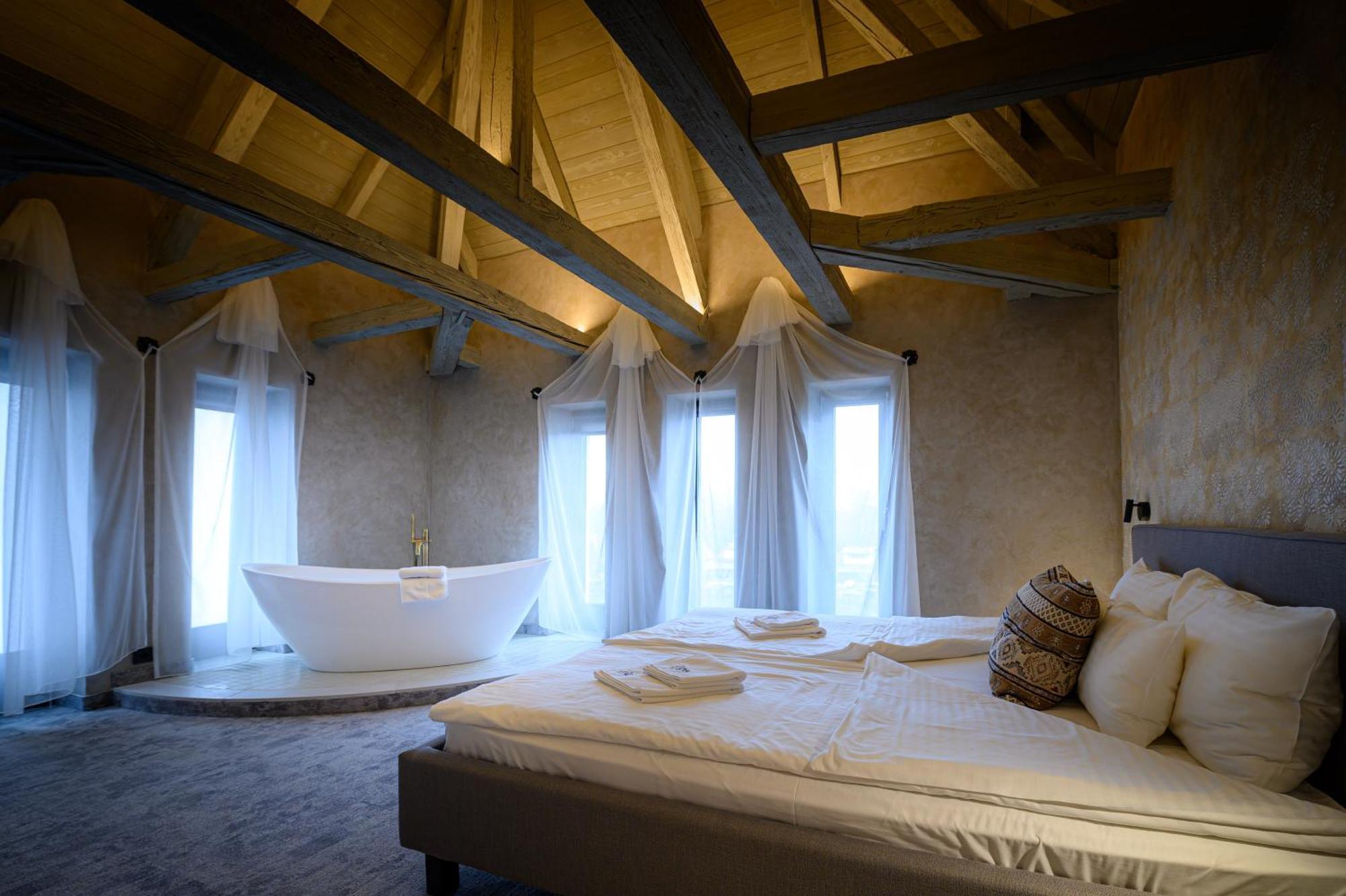 Bordur Wellness Hotel Superior Es Szonyegmuzeum Békésszentandrás Екстериор снимка